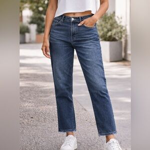 Old Navy Mid-Rise Boyfriend Jeans – Size 16 – Classic Blue Wash